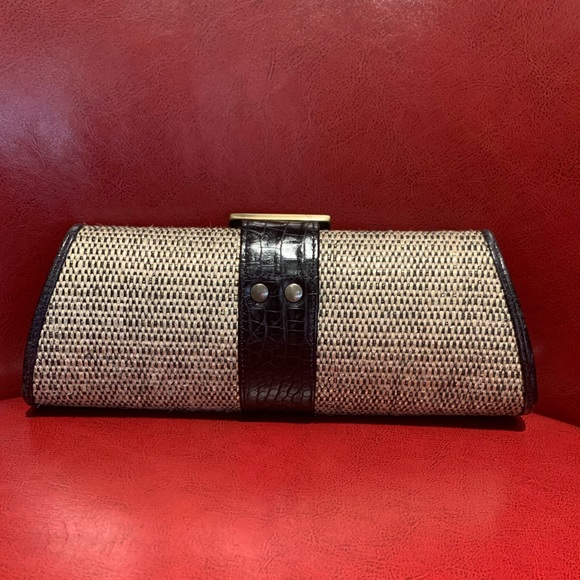 JALDA & Nuana Kane Original Gold tone Clutch Handbag - Picture 3 of 8